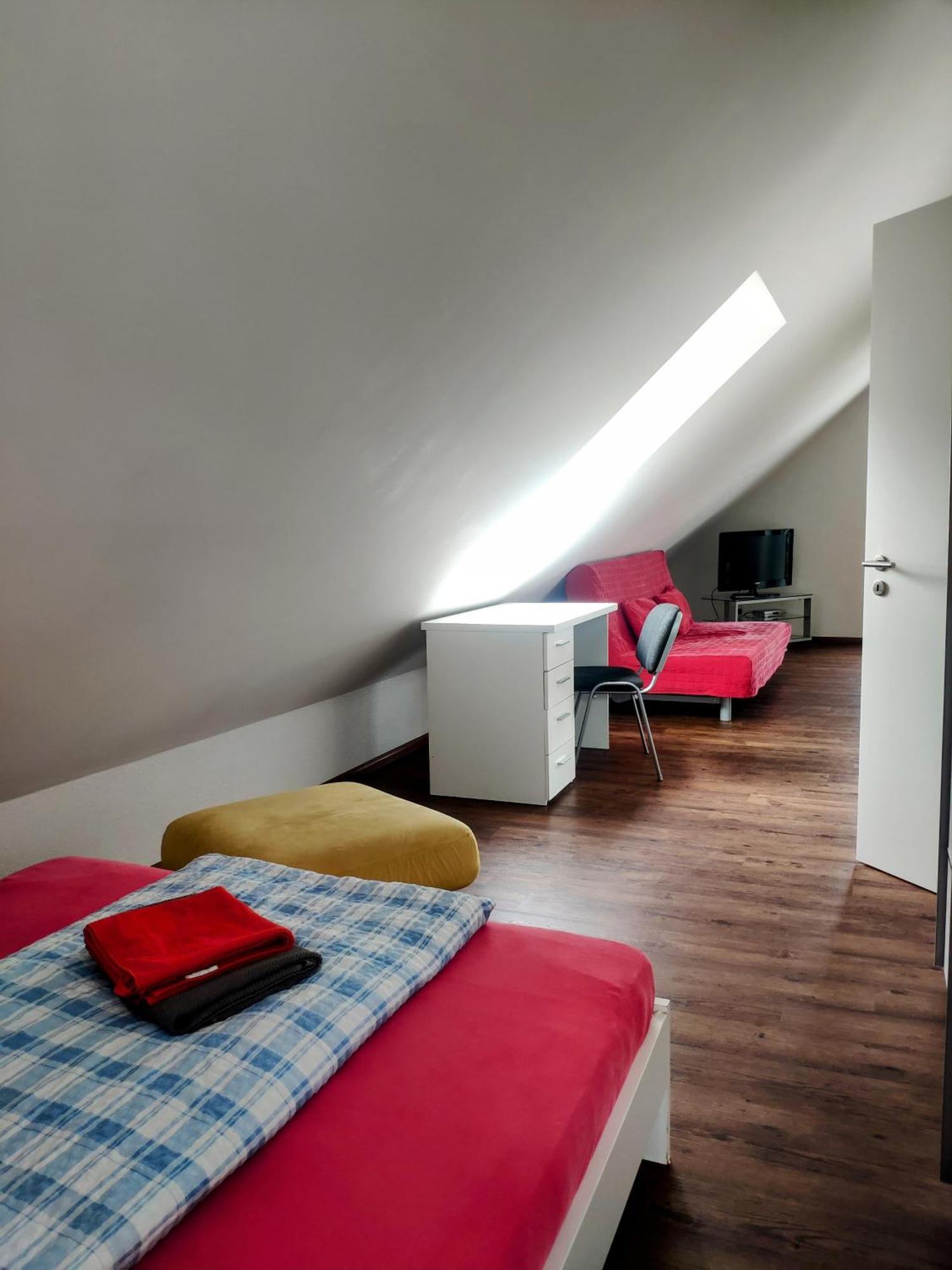 Apartment Und Privatzimmern In Freiburg Bilik gambar