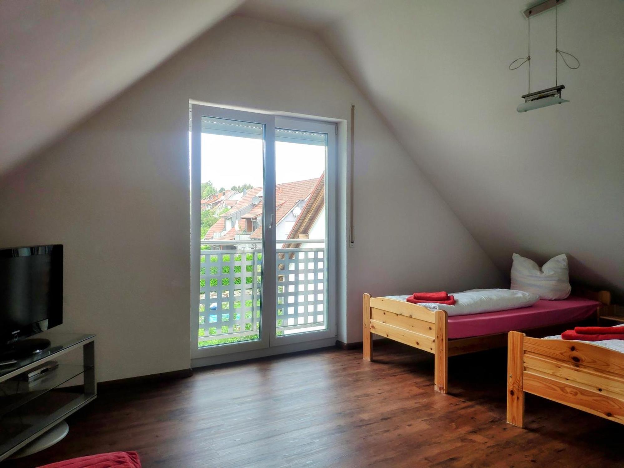 Apartment Und Privatzimmern In Freiburg Bilik gambar