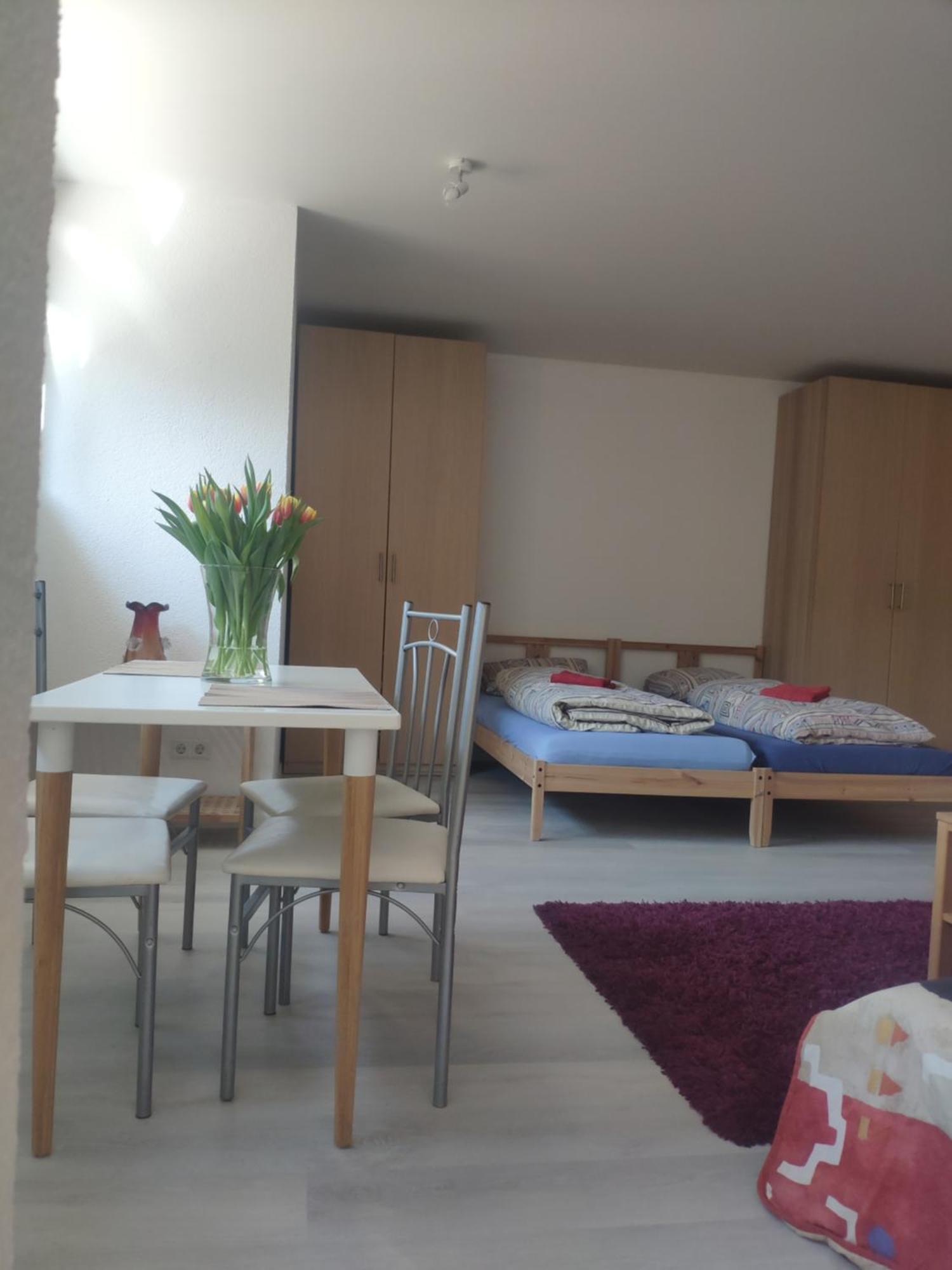 Apartment Und Privatzimmern In Freiburg Bilik gambar